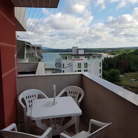 Kraev Апартамент